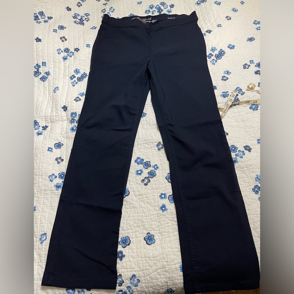 Women’s Gloria Vanderbilt all around slimming Jean